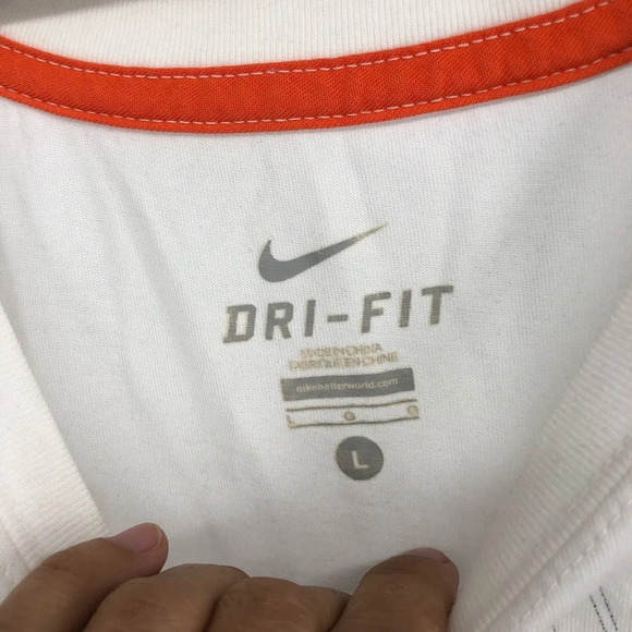 LeBron! Nike air max Dri Fit NSW T shirt Large exc - Picture 3 of 5